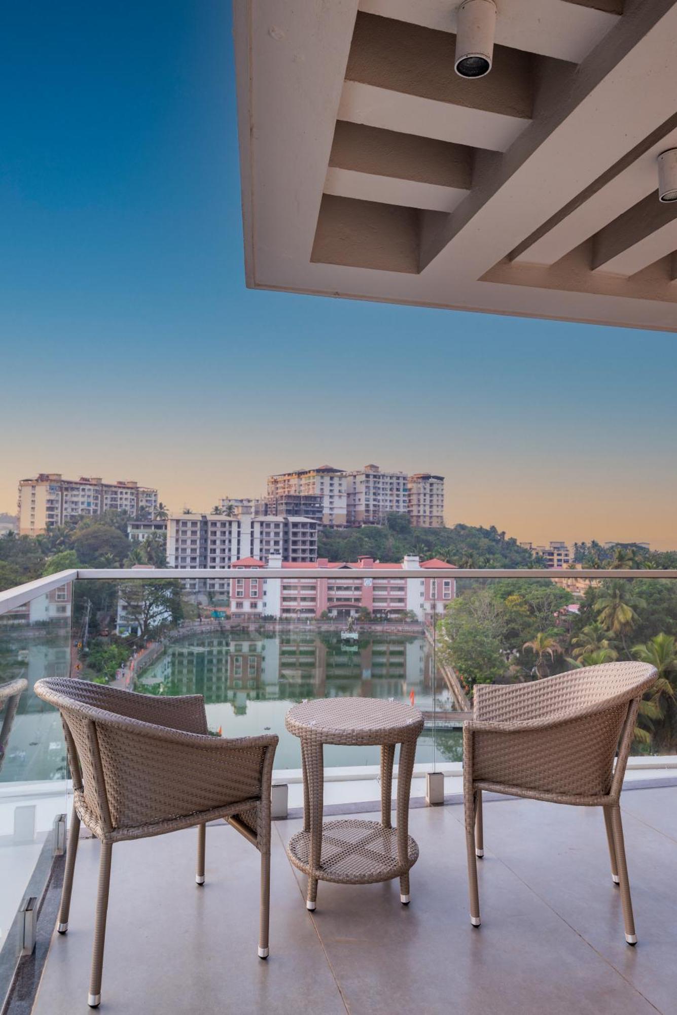 Regenta Place Vasco Goa Vāsco Da Gāma Dış mekan fotoğraf